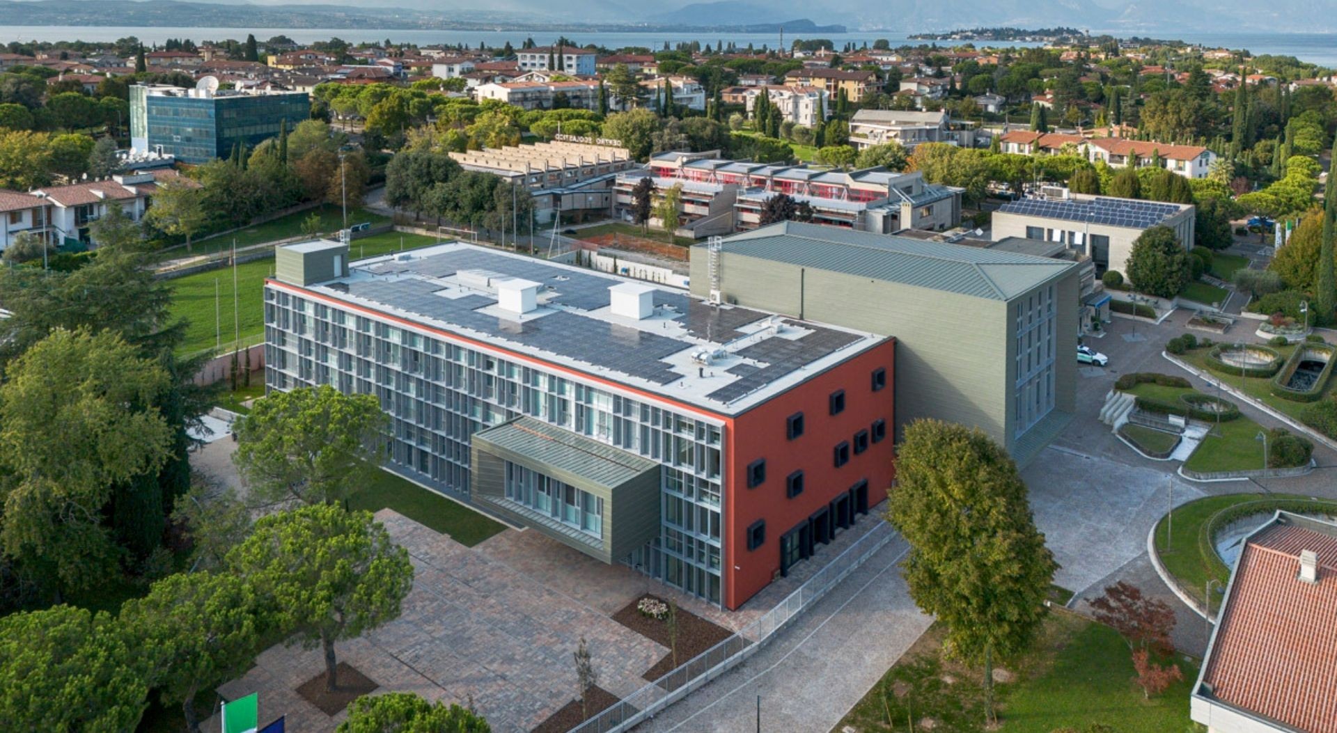 AEGIS Cantarelli + Partners progettisti in ATI con Wood Beton per la riqualificazione e nuova costruzione della nuova scuola primaria di Sirmione