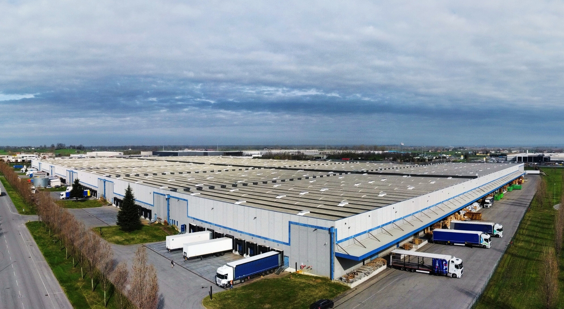 YARD REAAS technical advisor of Savills IM in the acquisition of two logistics assets in Castel San Giovanni